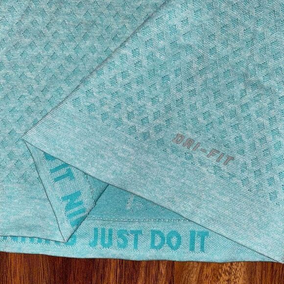 Nike Light Blue Form Fitting Dri-Fit Active Tank Womens Size Small - Picture 8 of 8